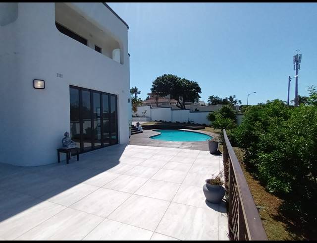 6 BEDROOM FREEHOLD FOR SALE IN LA LUCIA